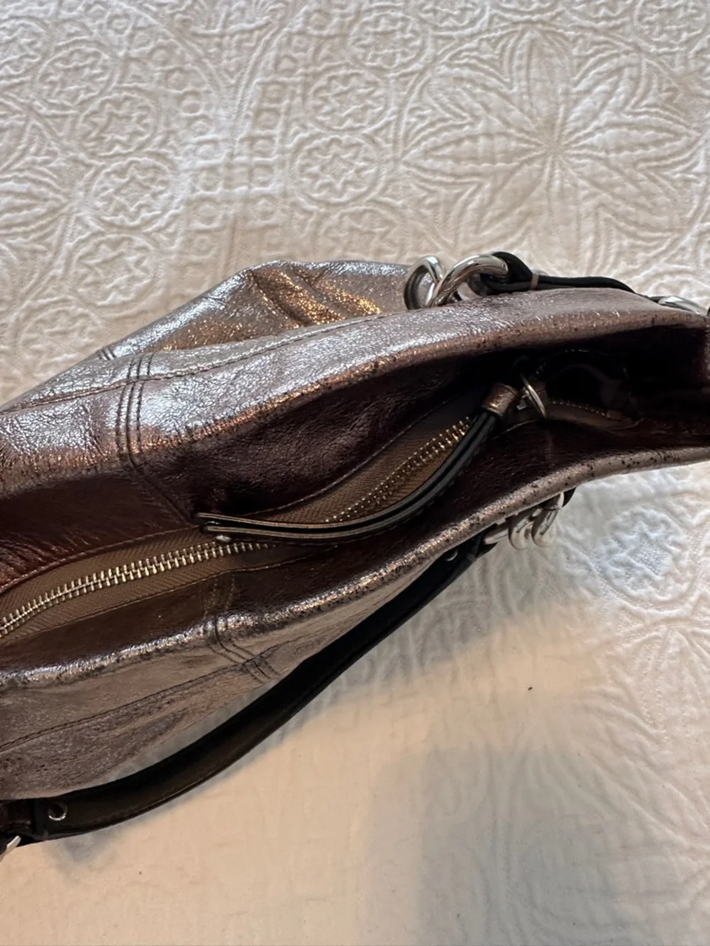 Coach Brooke HOBO Bag Y2K Metallic 100% full grain cowhide leather - Picture 9 of 14